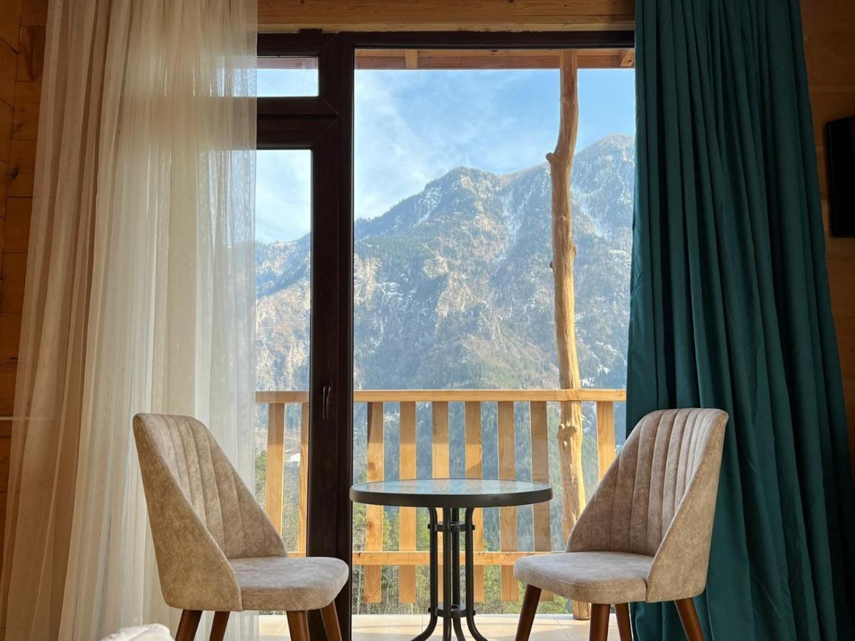 Hotel Khulo Lnn Dış mekan fotoğraf