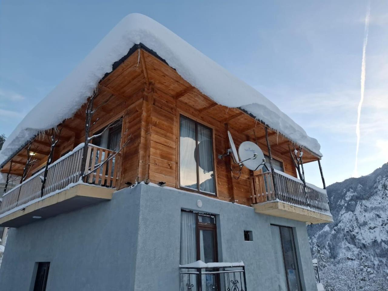 Hotel Khulo Lnn Dış mekan fotoğraf