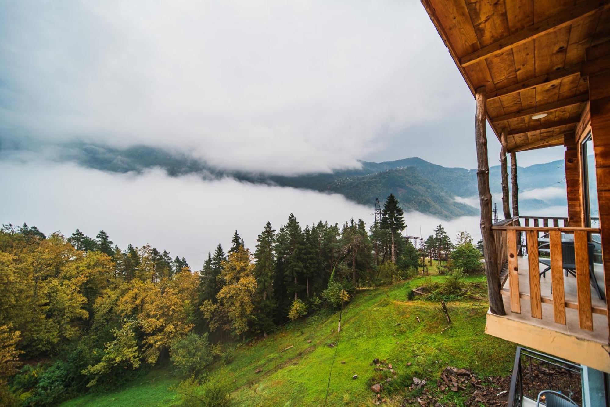 Hotel Khulo Lnn Dış mekan fotoğraf